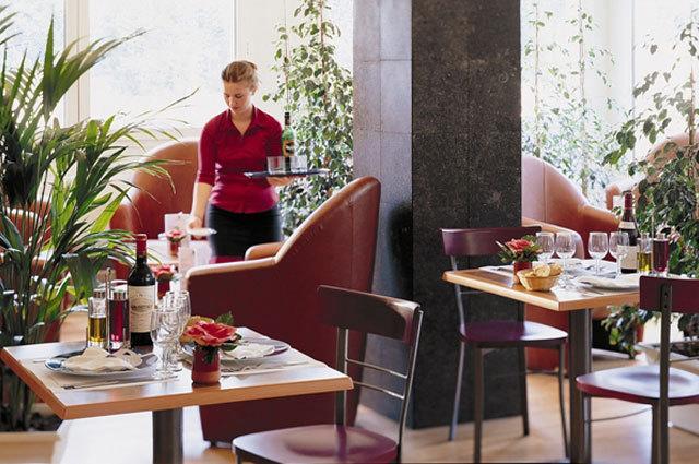 Hotel Stars Arcueil Ольне-су-Буа Экстерьер фото